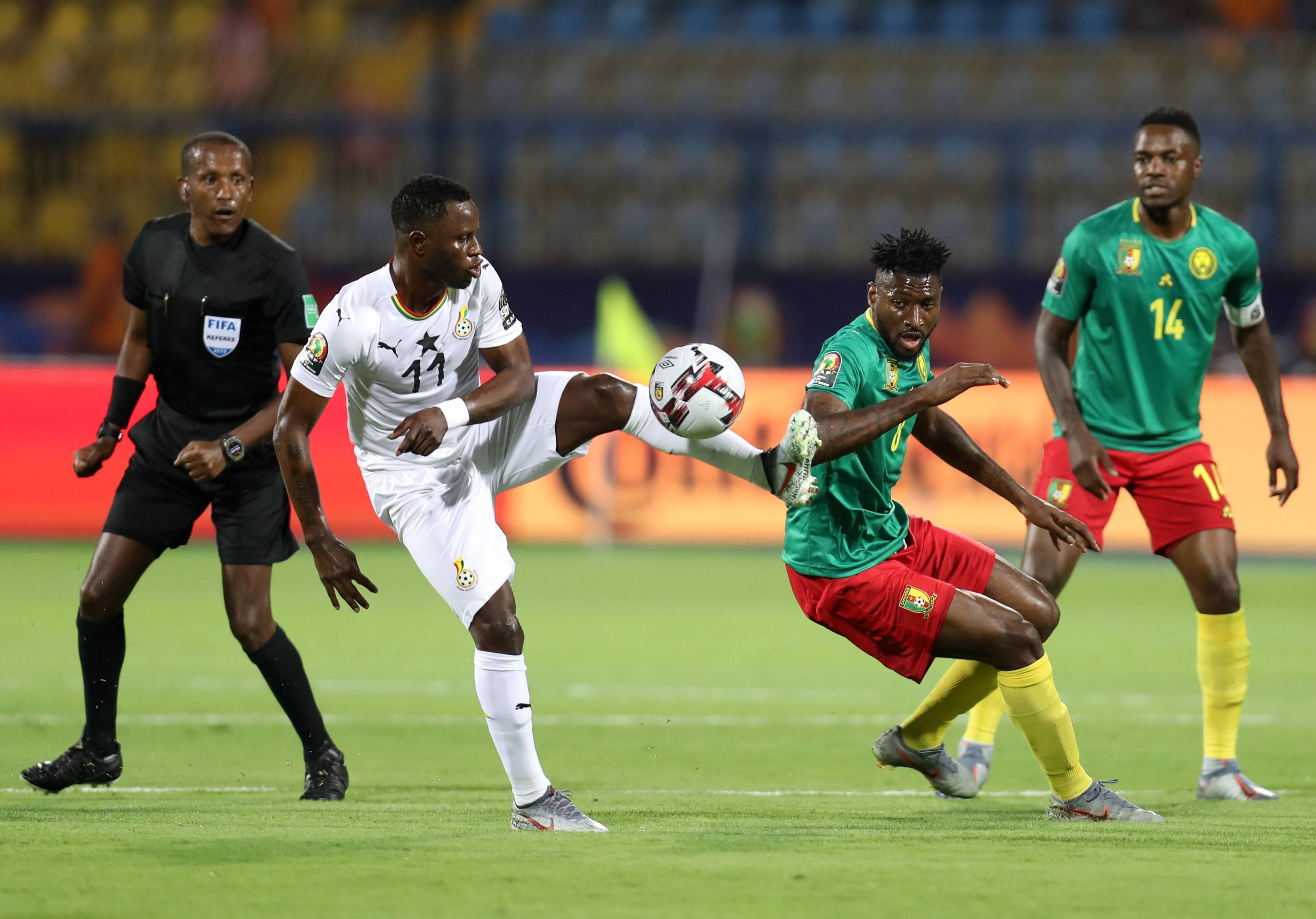 Starrysky Spor关于冲刺阶段意大利杯焦点战；费耶诺德临场应变；媒体盛赞；轮换策略成焦点的信息