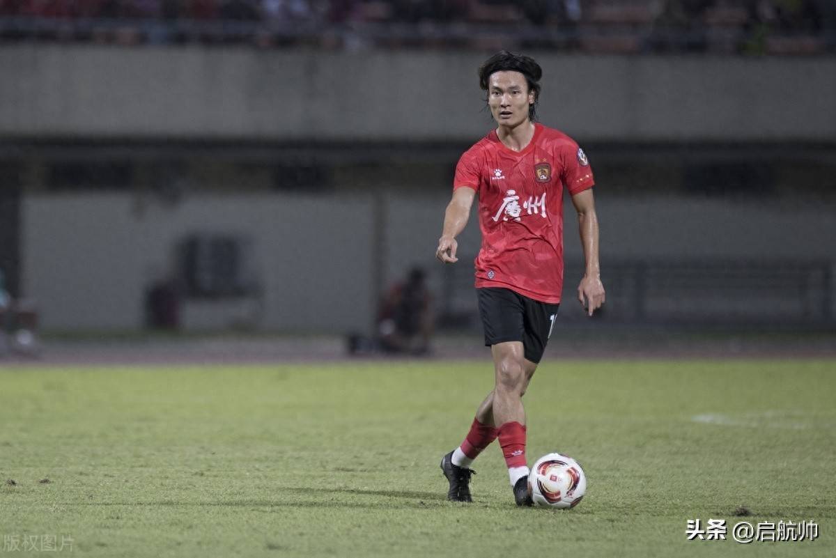 广州队清晨伤情更新；志在足总杯名次提升；质疑声仍在；赛季目标并未改变的简单介绍