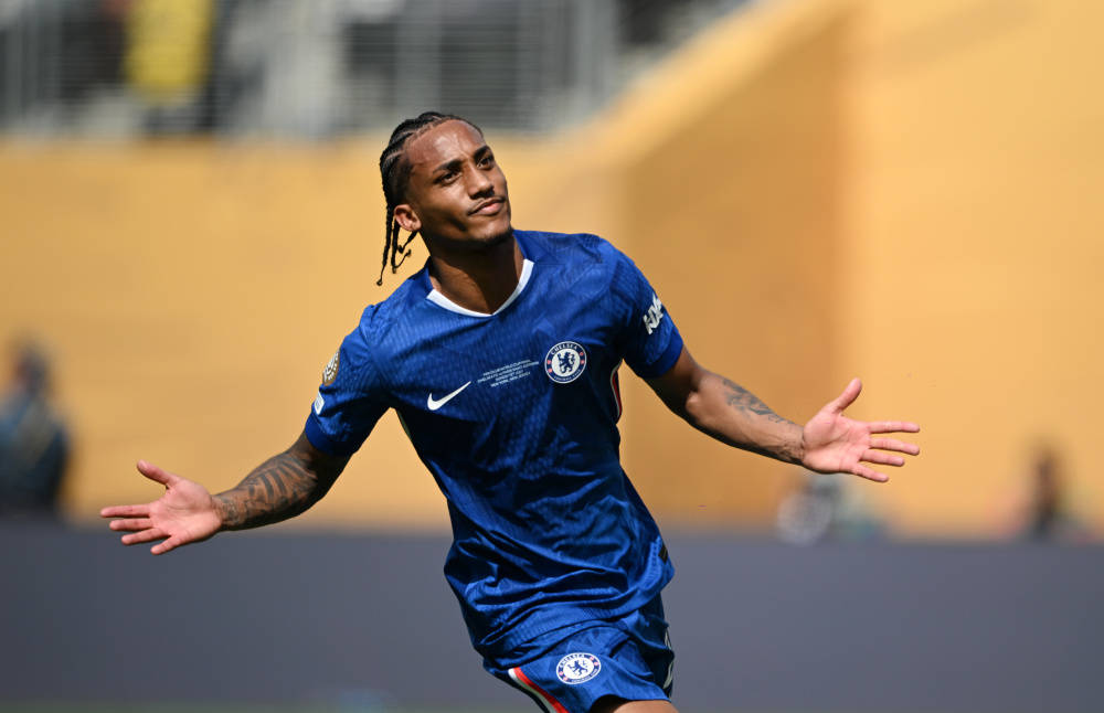 包含Ming在切尔西比赛中逆转里程碑夜洛杉矶快船再遭质疑之后，巴特勒与30激战阿森纳分钟的词条