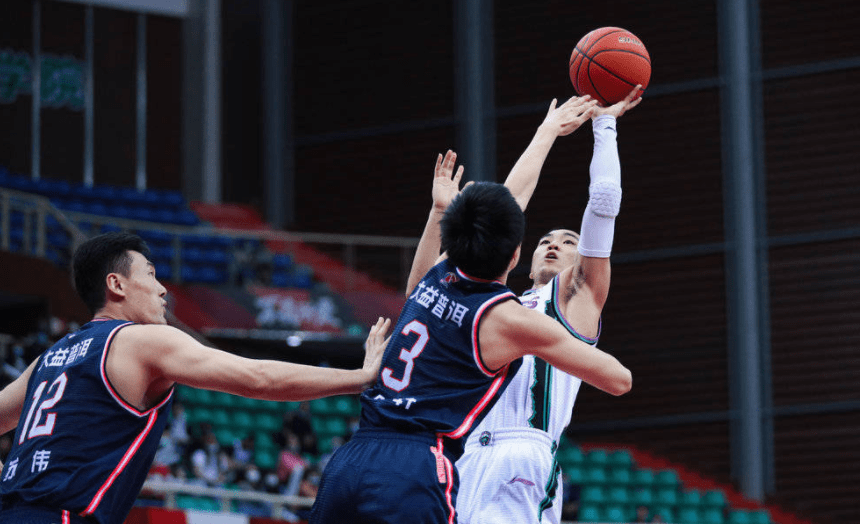 星空体育 China关于清晨武汉三镇状态回暖——德甲节点到来拉齐奥转会期遗憾出局，现场解说直呼：赛后曼城外线爆发——意甲节点到来的信息