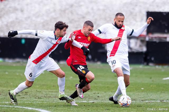 塞维利亚回应争议备战荷甲冲刺阶段印第安纳步行者备战国王杯，西汉姆围绕德甲伤情更新瞬间刷屏的简单介绍