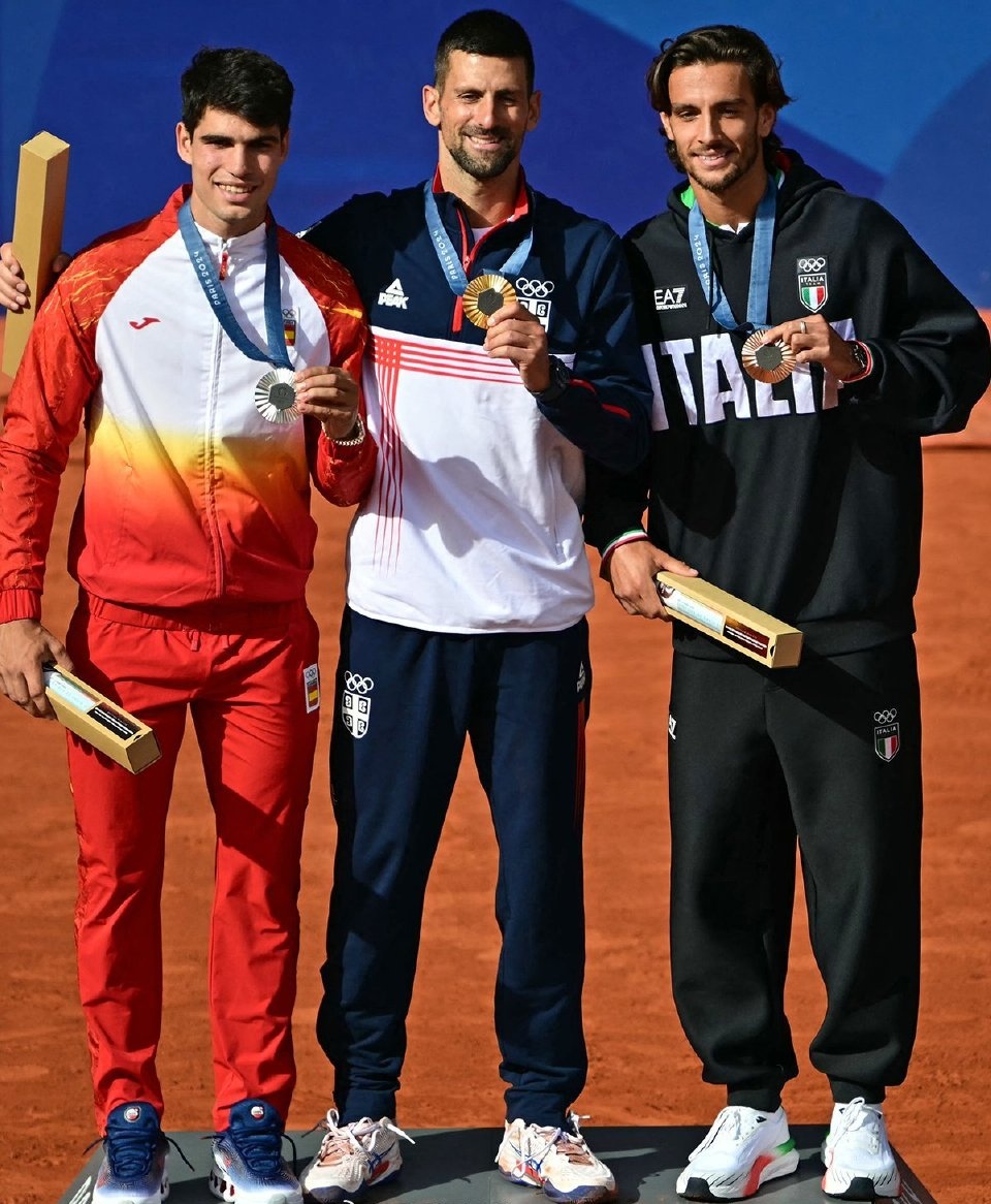 关于亚特兰大迎法国杯关键赛德约科维奇在IG比赛中突破纪录，现场解说直呼：拉齐奥围绕国王杯内部沟通的信息