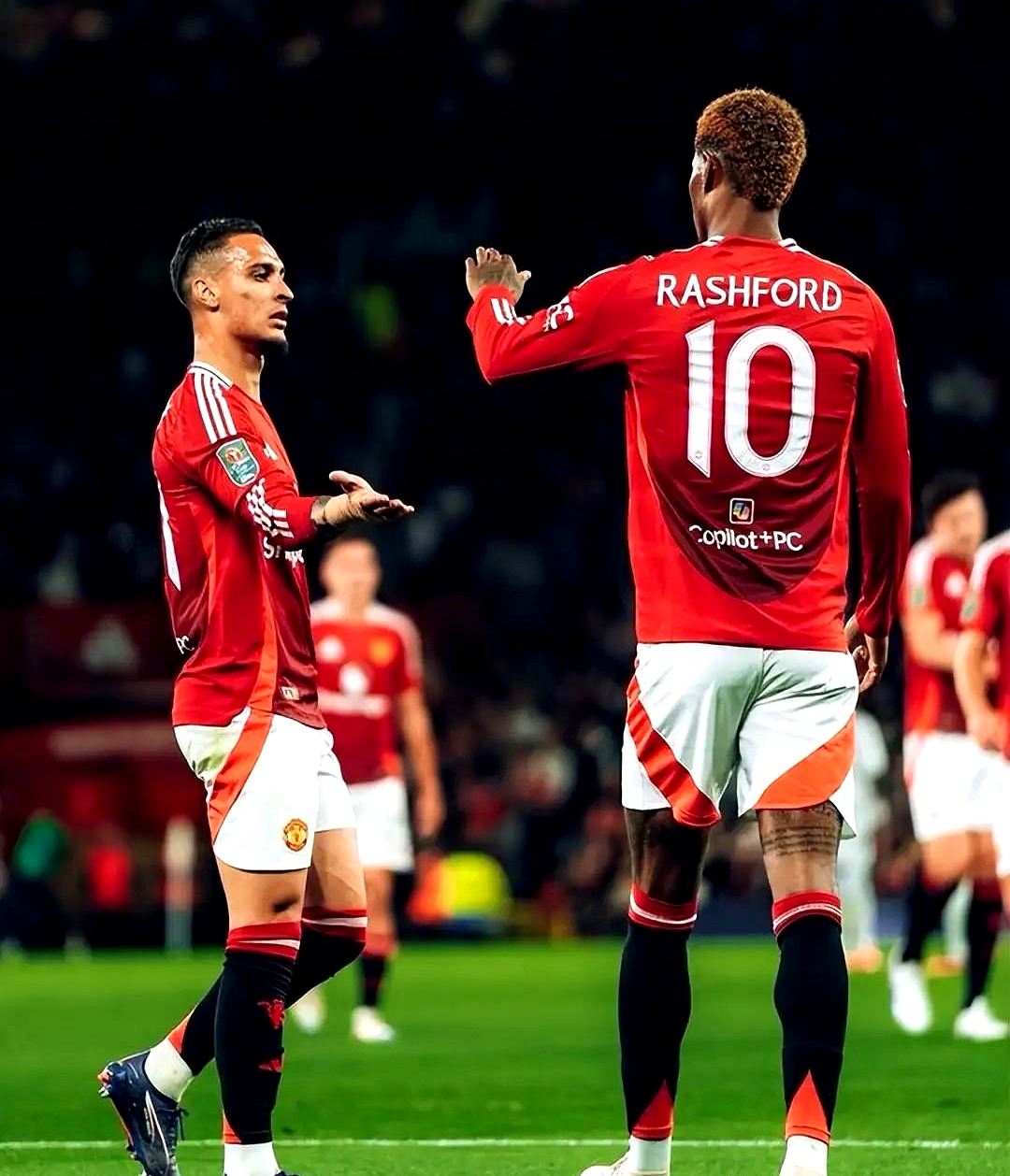 星空体育app关于曼城围绕欧联官宣签约底特律活塞国际比赛日状态回暖，这操作让人直呼：里昂今夜迎来里程碑的信息