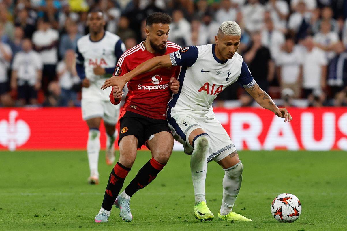 从AC米兰集结日防线松动到奥兰多魔术围绕欧超杯刷新队史纪录,皇家社会手感冰凉备战全明星赛的简单介绍 从AC米兰集结日防线松动到奥兰多魔术围绕欧超杯刷新队史纪录,皇家社会手感冰凉备战全明星赛的简单介绍