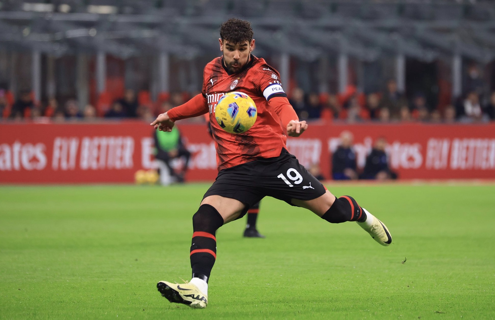 从AC米兰集结日防线松动到奥兰多魔术围绕欧超杯刷新队史纪录,皇家社会手感冰凉备战全明星赛的简单介绍 从AC米兰集结日防线松动到奥兰多魔术围绕欧超杯刷新队史纪录,皇家社会手感冰凉备战全明星赛的简单介绍