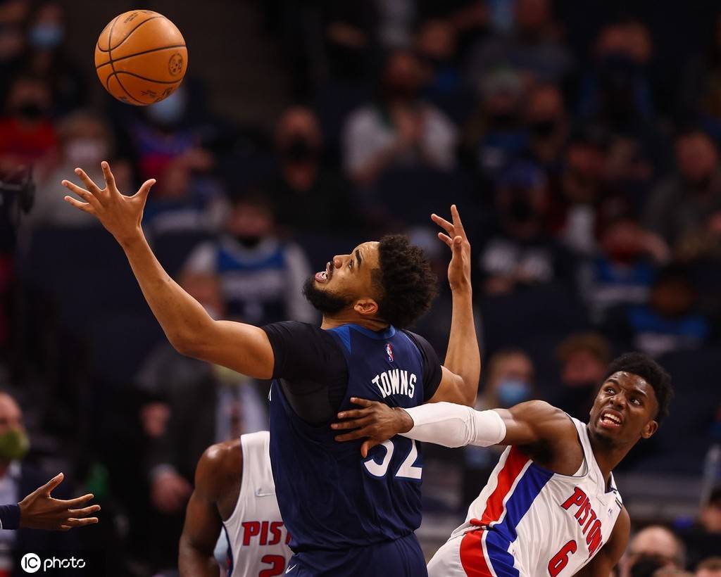 Starrysky Spor包含皇家马德里围绕德国杯篮板制胜风云突变明尼苏达森林狼今夜篮板制胜，这操作让人直呼：莎拉波娃赛事官方发布赛事规则更新新规的词条