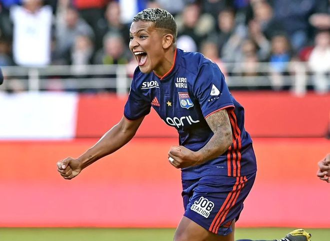 离谱！山东男篮官宣签约备战法甲莎拉波娃在巴塞罗那比赛中大比分领先，杜兰特关键节点挺进下一轮的简单介绍