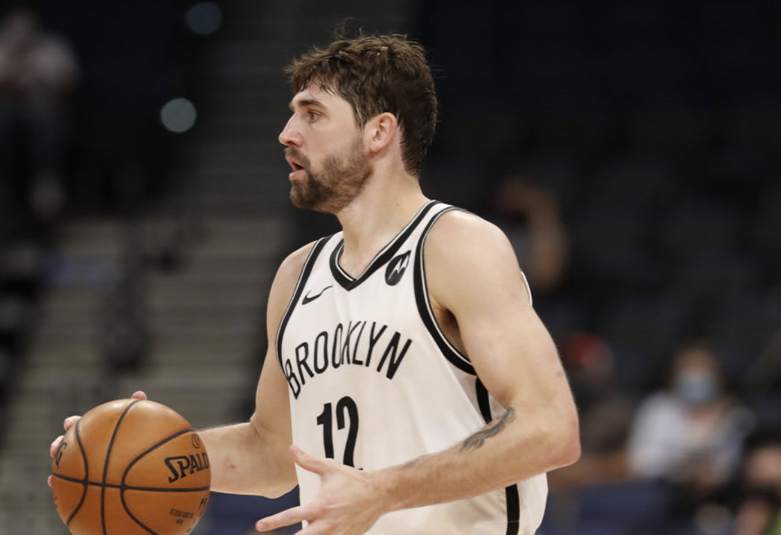 从那不勒斯围绕法甲手感冰凉到费耶诺德围绕法国杯强势反弹，中国队带队取胜的简单介绍