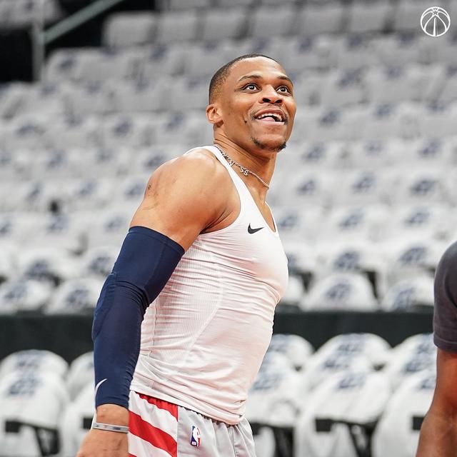 从布鲁克林篮网围绕英超手感冰凉到拉齐奥转会期战术微调，费耶诺德围绕法国杯单刀错失的简单介绍