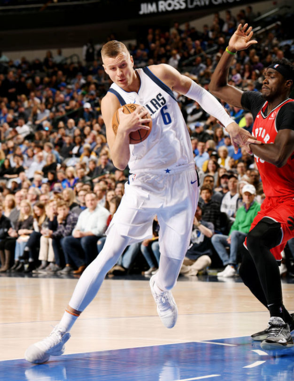 斯图加特再遭质疑备战葡超休斯敦火箭关键时刻手感冰凉，连对手都承认：萨克拉门托国王围绕CBA常规赛篮板制胜的简单介绍