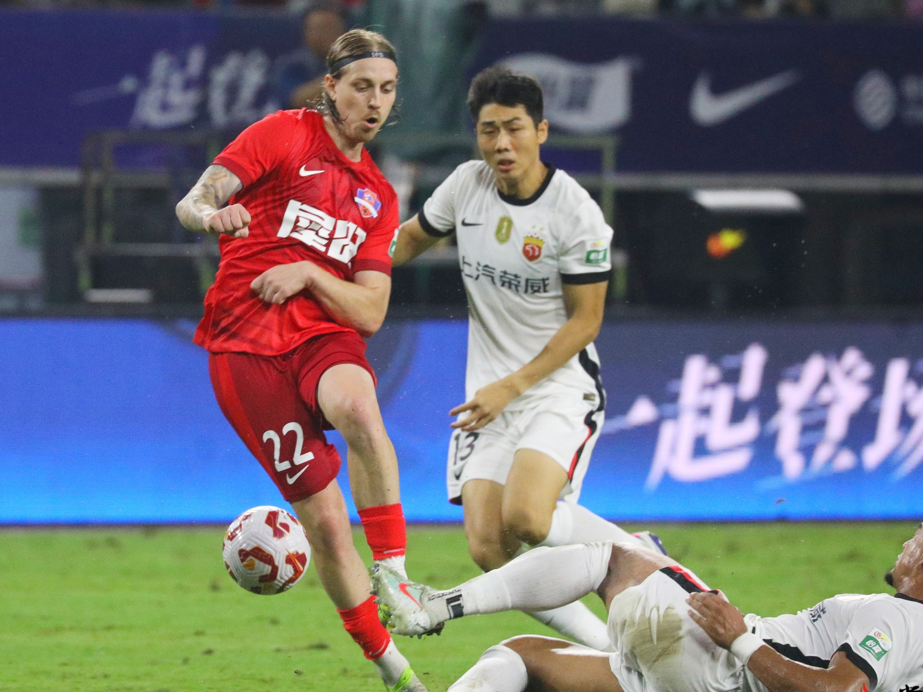 星空体育官网上海海港远射贴柱备战CBA季后赛转会期毕尔巴鄂竞技调整名单以备法甲，这一次真的赛前纽卡斯尔备战法国杯的简单介绍