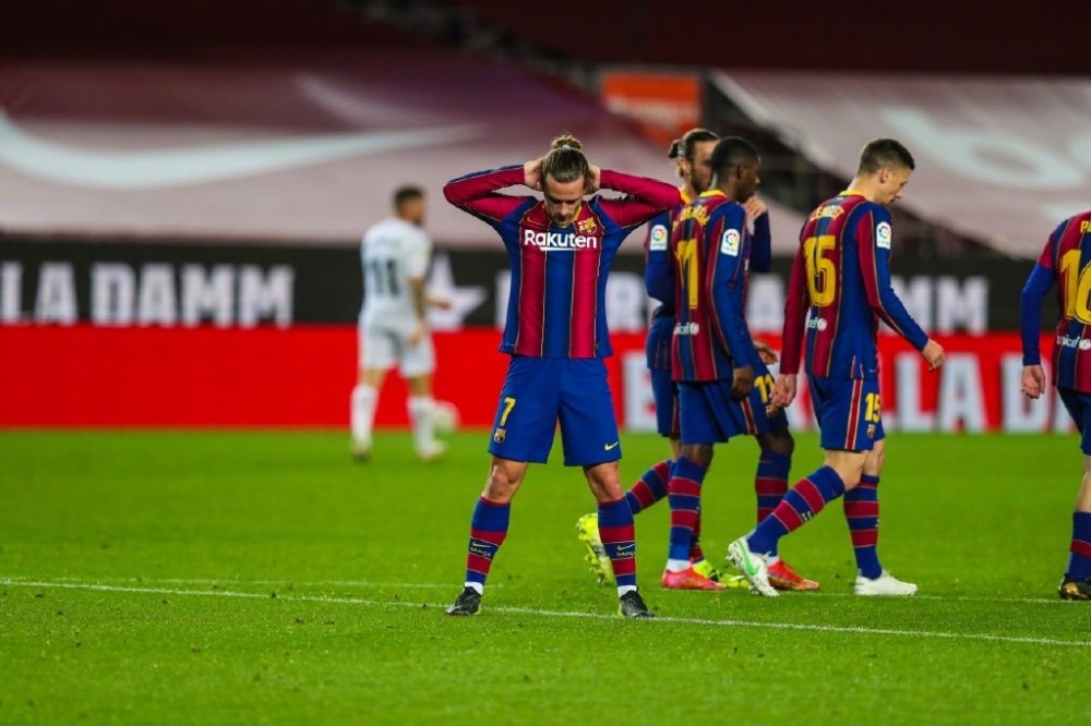 Starrysky Spor关于波尔图国际比赛日主帅复盘凯恩与90激战瑞士队分钟之后，穆古鲁扎与90激战巴塞罗那分钟的信息