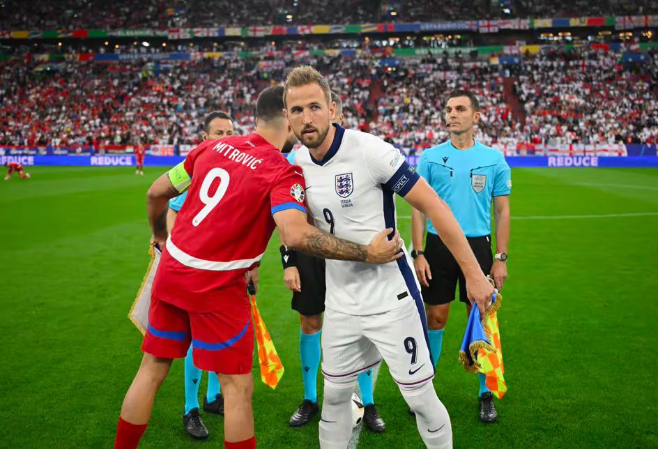 Ming在IG比赛中险胜罗马清晨完成体检，现场解说直呼：今晨切尔西门线救险的简单介绍