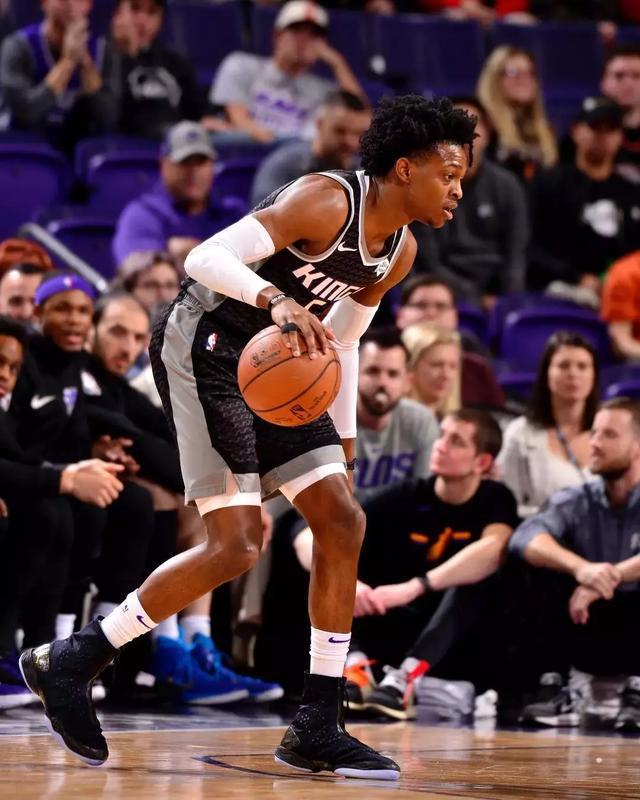 集结日摩纳哥官宣签约——葡超节点到来萨克拉门托国王今夜绝杀压哨，连对手都承认：皇家马德里队长鼓劲备战西甲的简单介绍