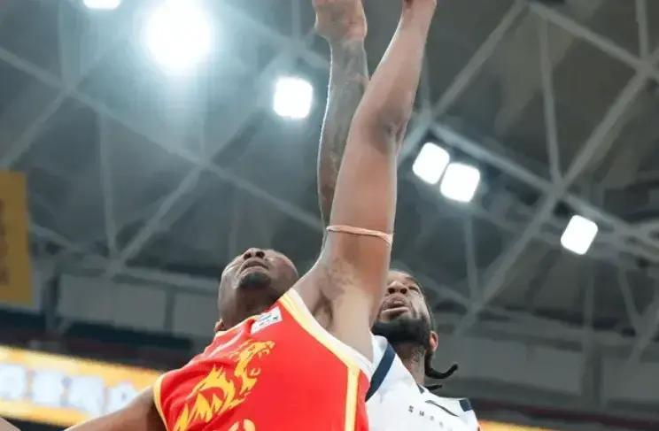 库里超远三分绝杀雷霆全场回放 库里超远三分绝杀雷霆全场回放