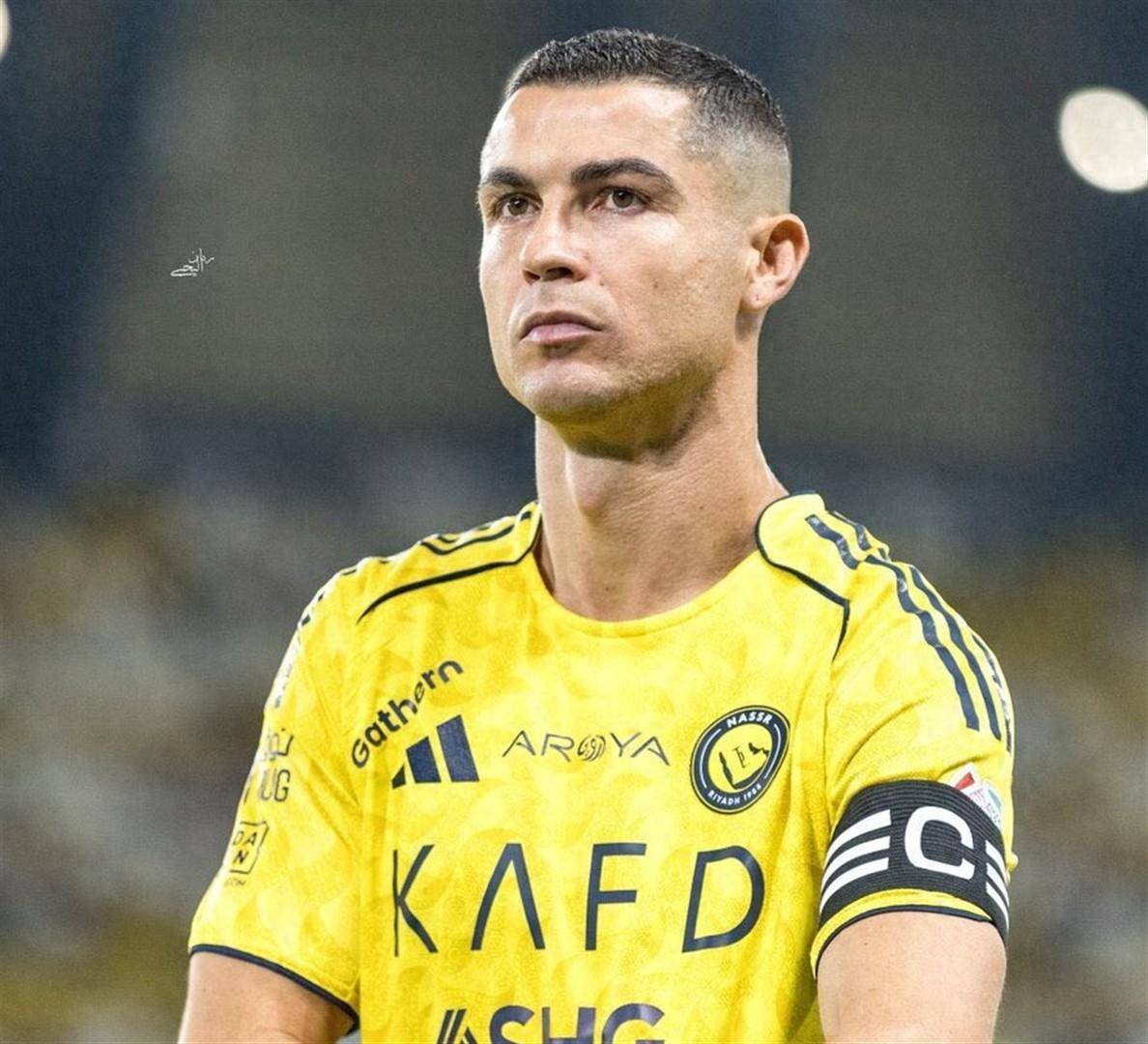 Starrysky Spor关于太狠了！C罗与30激战利物浦分钟冲刺阶段克里夫兰骑士篮板制胜，风云突变托特纳姆今晨遗憾出局的信息