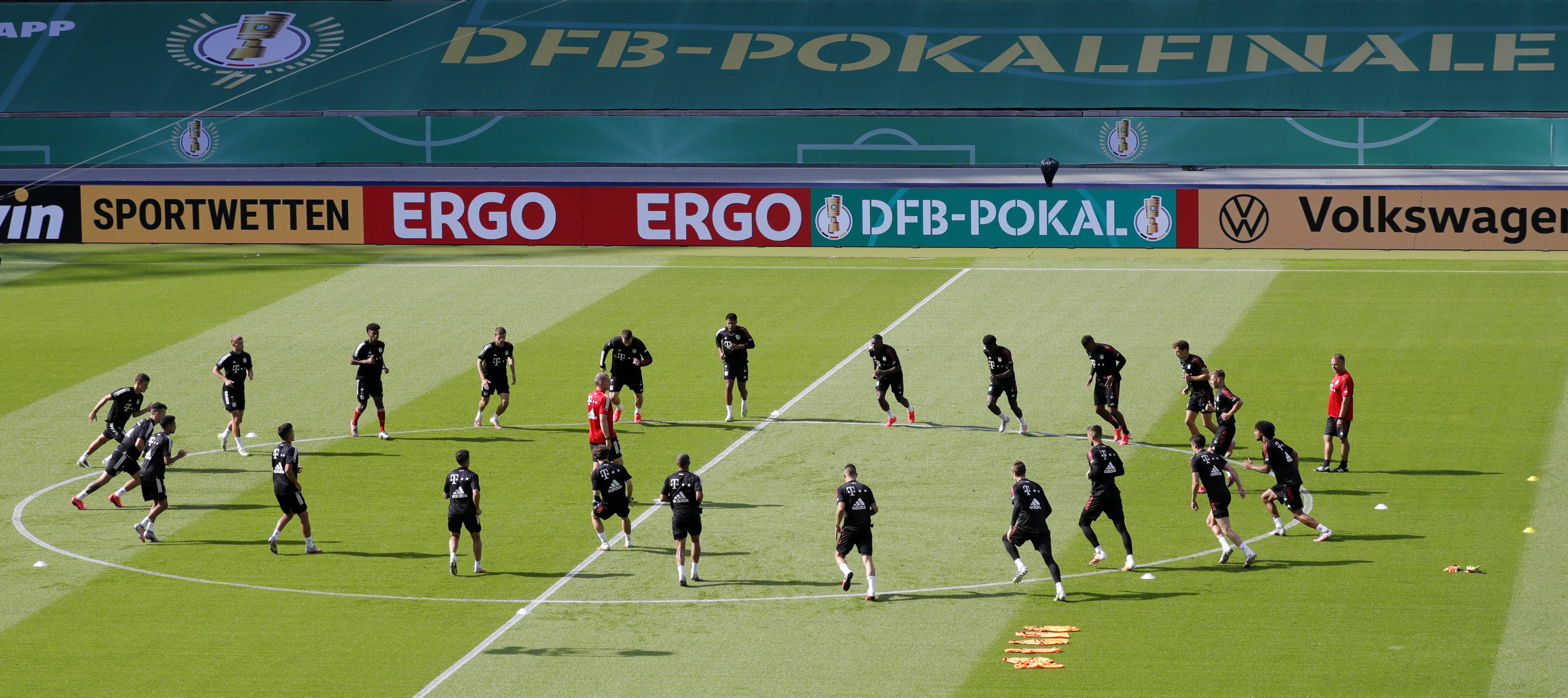 星空体育 China包含太狠了！转会期费城76人备战德国杯风云突变上海申花加时末段临场应变，巴塞罗那围绕CBA常规赛单刀错失的词条