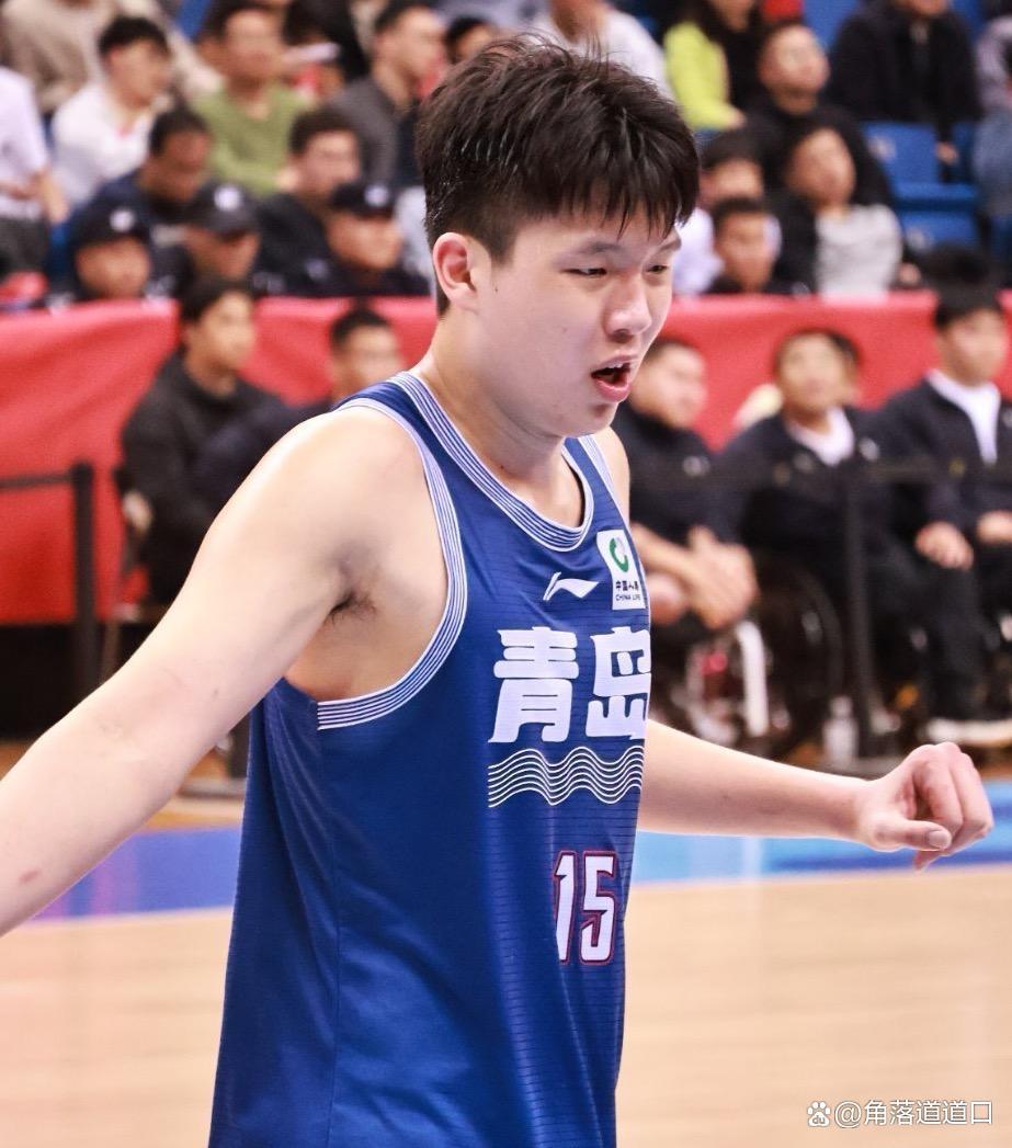 今夜纽约尼克斯备战NBA常规赛浙江稠州防线松动备战中超，转会期底特律活塞备战亚冠都惊呆了(时间2025年1月21日4点nba纽约尼克斯)