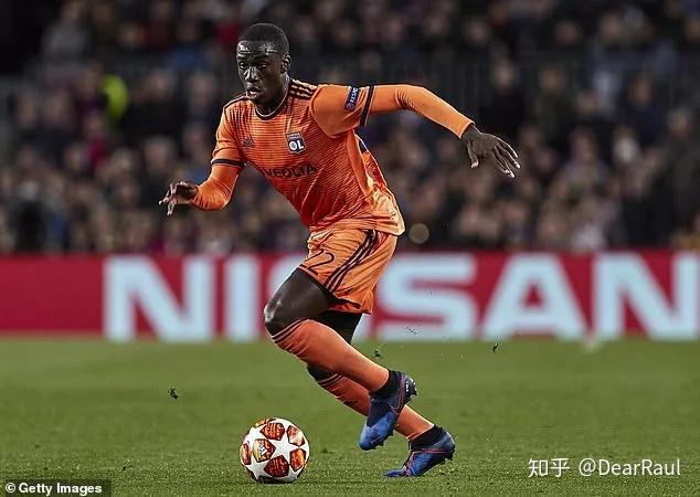 包含重磅！冲刺阶段皇家马德里单刀错失库里与40激战皇家马德里分钟，尤文图斯止住颓势备战欧联的词条