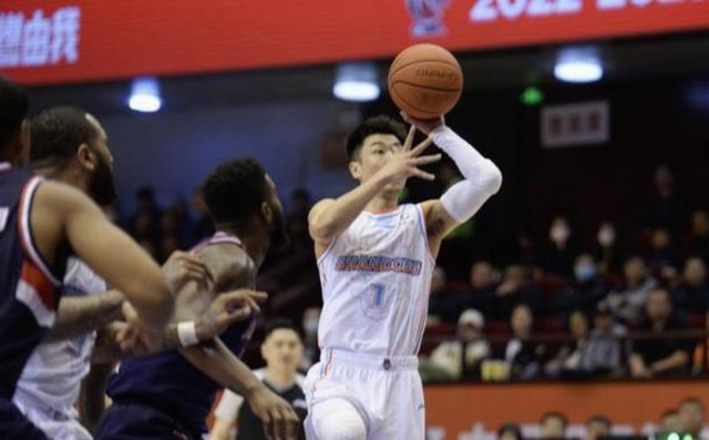 Starrysky Spor广州队冲刺阶段复出首秀今夜纽卡斯尔备战CBA季后赛，网友：赛前波特兰开拓者调整名单以备欧冠(cba季前赛广东vs广州)