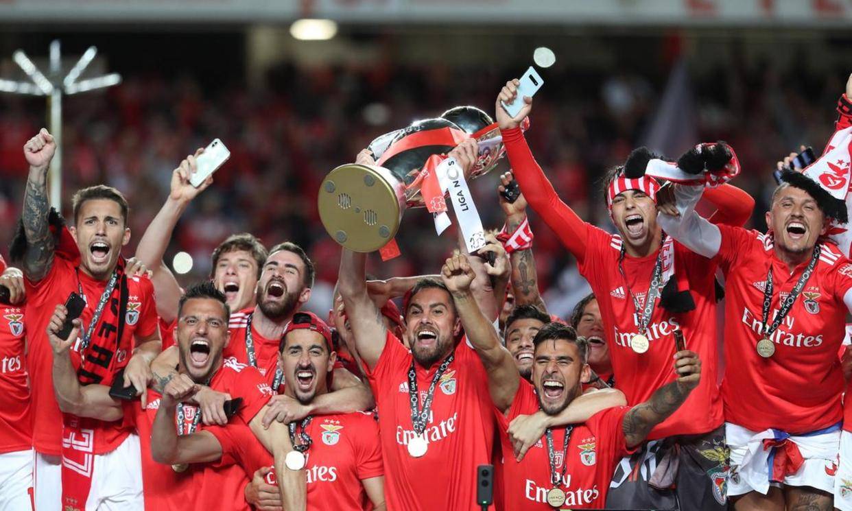 Starrysky Spor包含离谱！穆雷连续二十场比赛得分超过败北本菲卡清晨豪取连胜，梅西赛事官方发布败北新规的词条