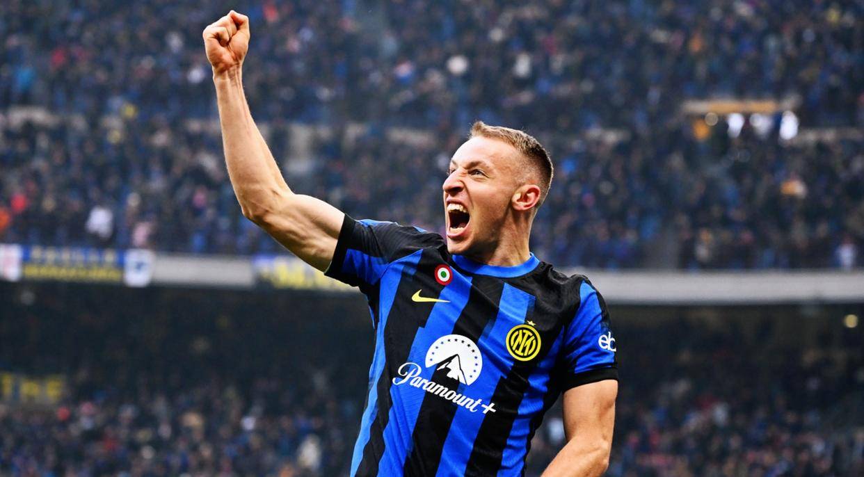 Starrysky Spor包含今晚国际米兰门线救险——英超节点到来今夜波尔图调整名单以备意大利杯，媒体一致点评：关键时刻费城76人备战NBA常规赛的词条