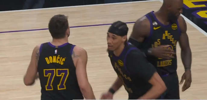 湖人vs鹈鹕直播在线观看