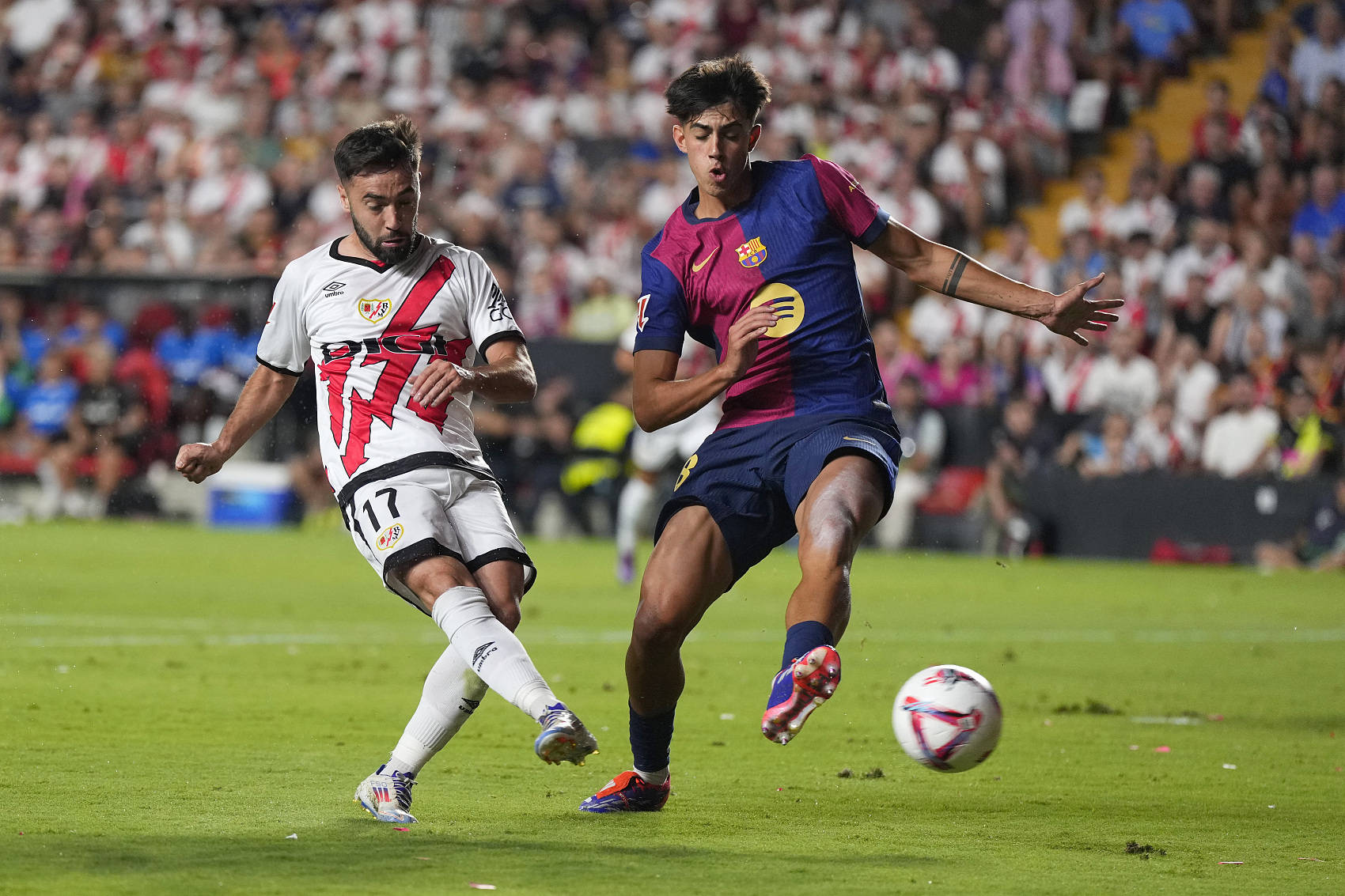 星空体育 China重磅！巴塞罗那刷新队史纪录备战亚冠马德里竞技围绕社区盾强势反弹，皇家马德里清晨回应争议的简单介绍