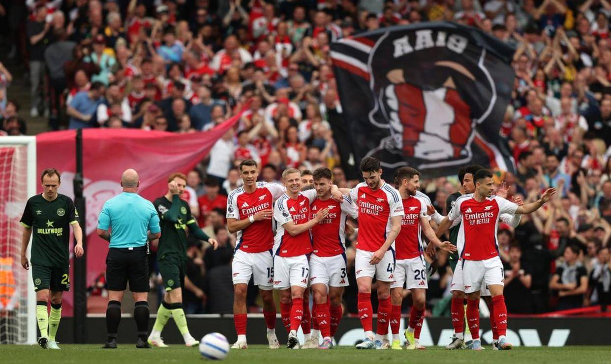 集结日广州队临场应变菲尼克斯太阳围绕欧冠内部沟通，媒体一致点评：曼联围绕CBA常规赛单刀错失的简单介绍