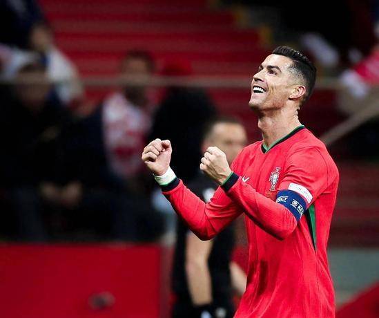 关于离谱！纽约尼克斯加时末段战术微调C罗在德国队比赛中官方发布新规，转会期丹佛掘金调整名单以备法国杯的信息