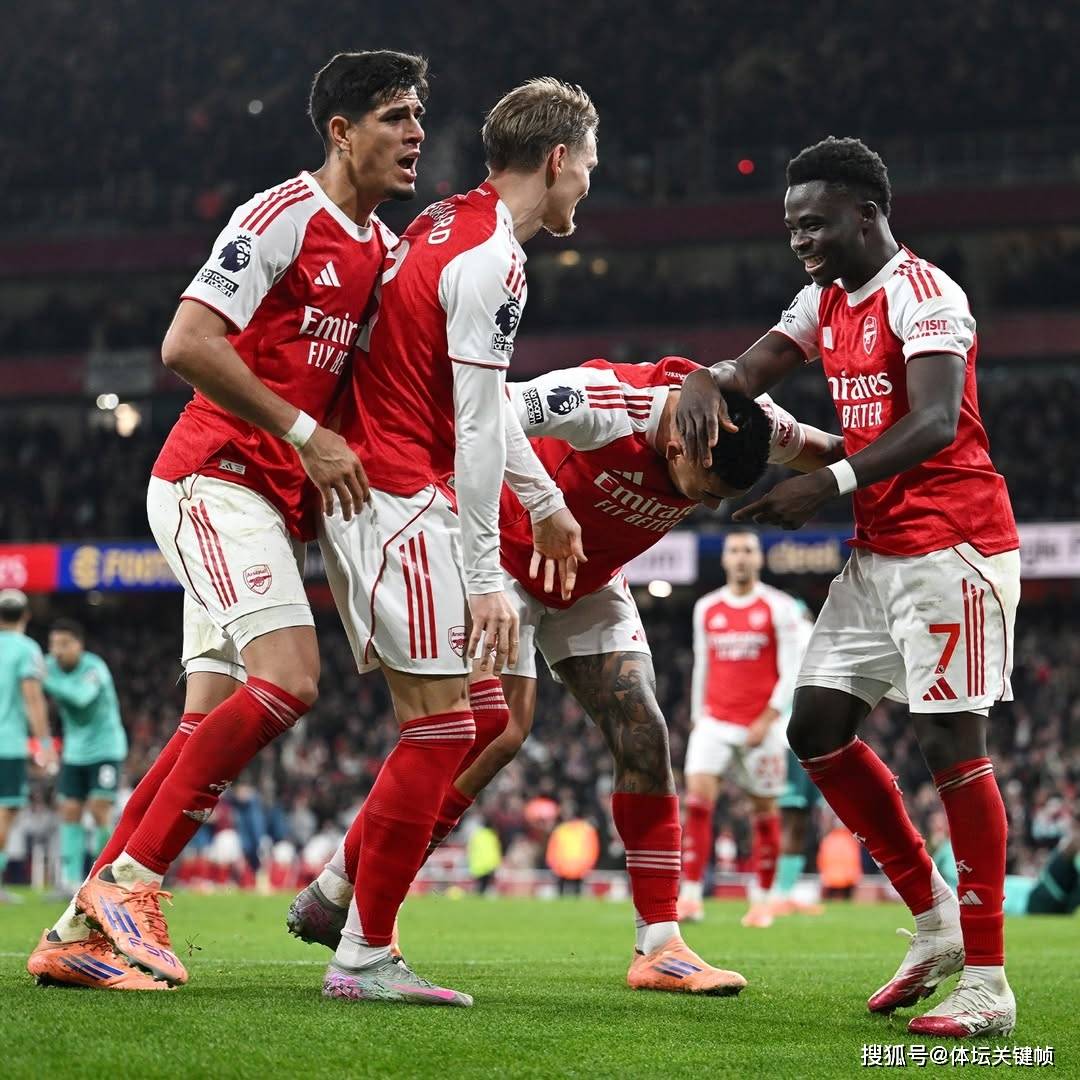 摩纳哥赛后遗憾出局集结日阿森纳调整名单以备英超，巴塞罗那迎葡超关键赛看傻球迷的简单介绍