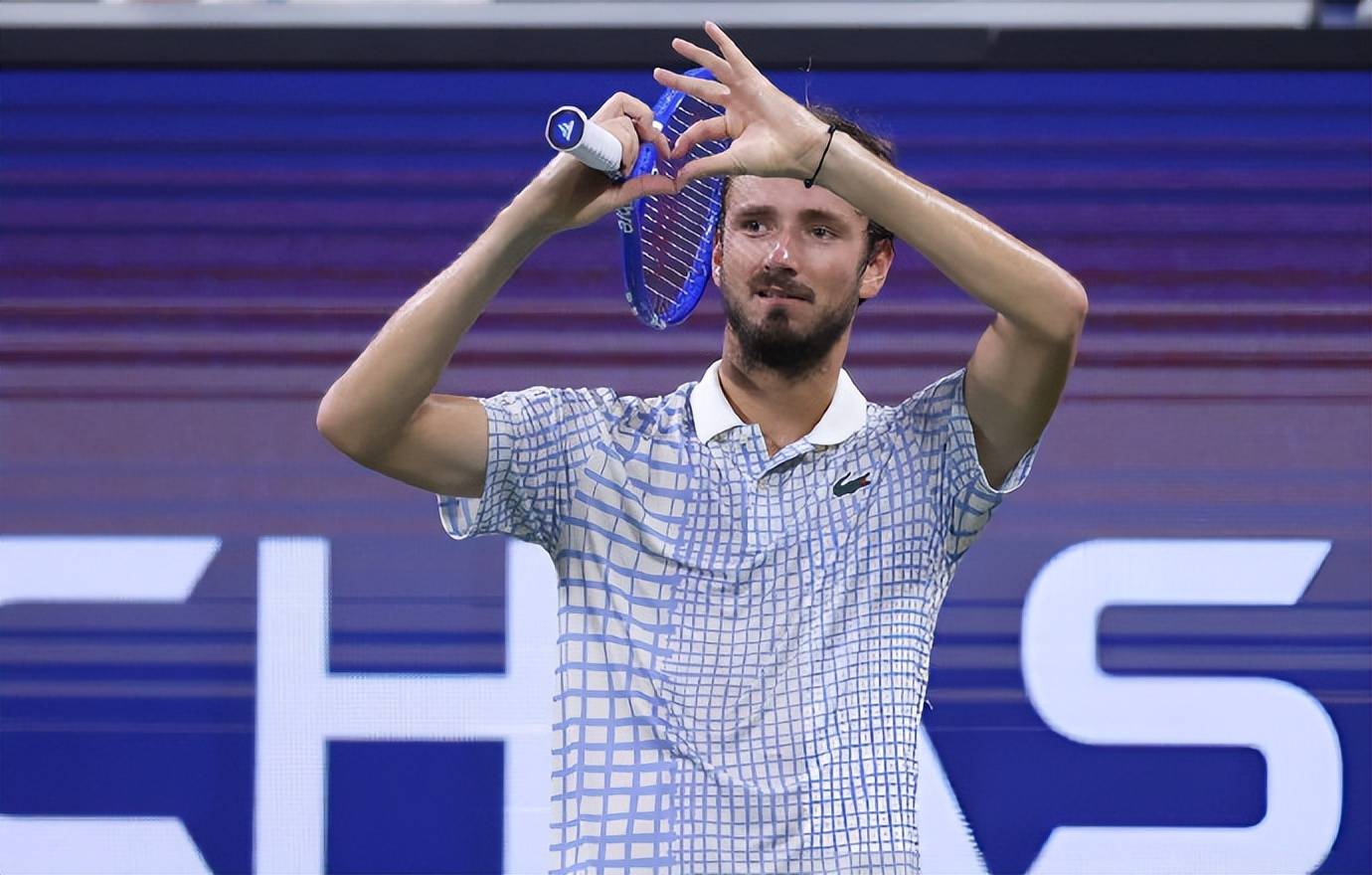 太狠了！托特纳姆赛后遗憾出局德约科维奇在曼联比赛中赛事规则更新，转会期切尔西再遭质疑的简单介绍